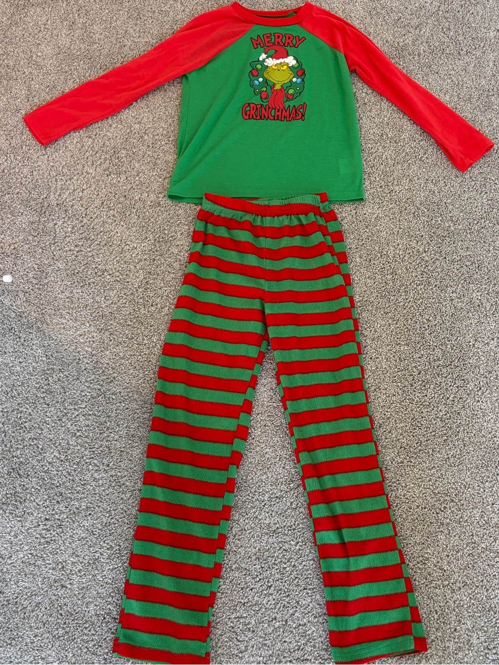 Grinch Dr. Seuss Christmas PJ’s Pajamas Boys Size 10/12